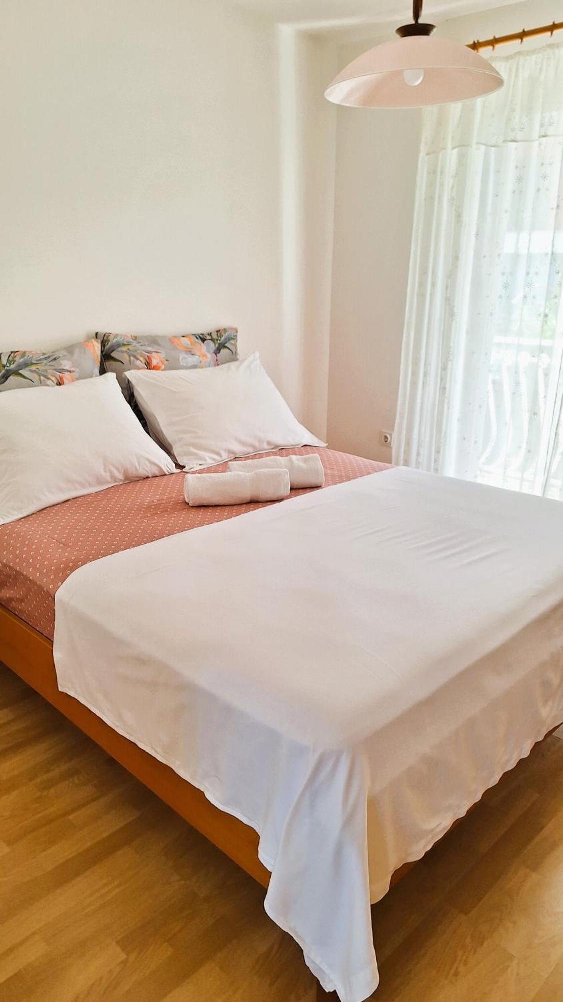סגט ווראנייצה Apartmani I & J Seric מראה חיצוני תמונה