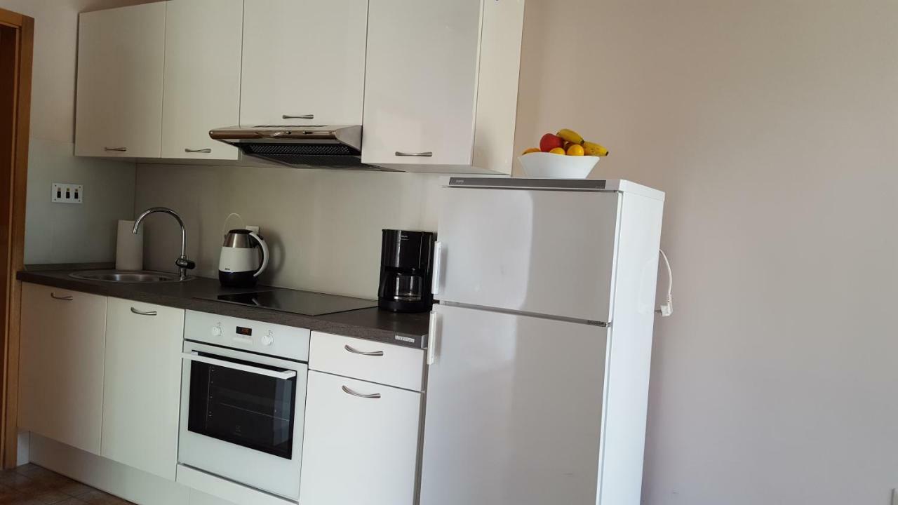 סגט ווראנייצה Apartmani I & J Seric מראה חיצוני תמונה